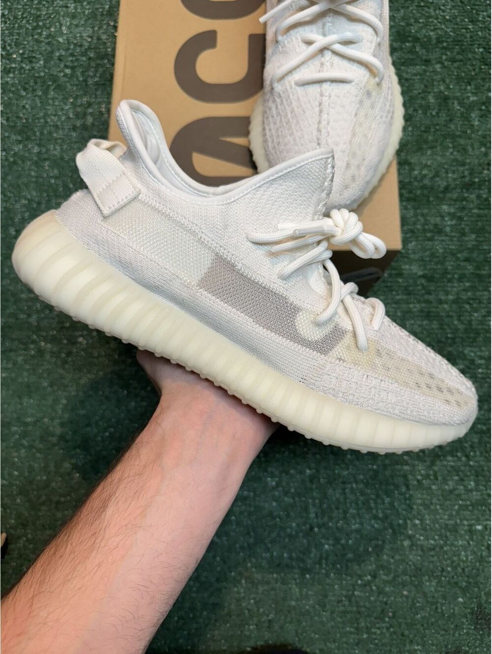 Adidas Yeezy Boost 350 V2 Bone Size 9.5